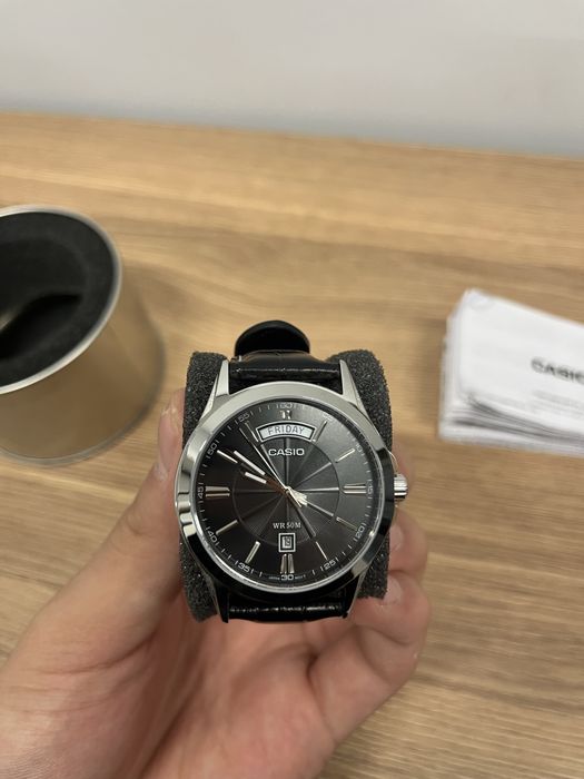 Часы Casio черная