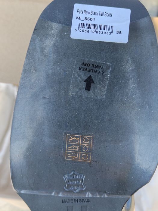 Нови ботуши MIISTA - Размер EU 38