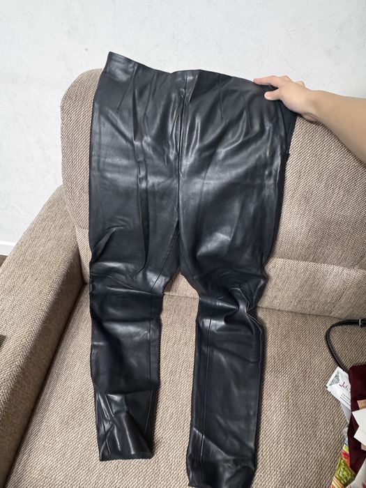 Вещи ZARA новые не одевались