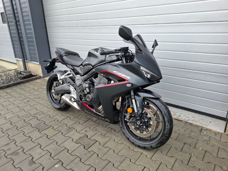 Moto M Parts Ploiesti vinde Honda Cbr 650 r model 2024 e-clutch. 35 kw