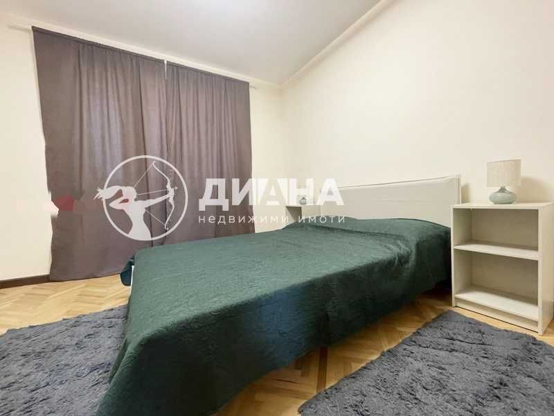 Продава се Тристаен апартамент в Пловдив, Кючук Париж - 54 кв.м за 2315 €/кв.м - Снимка #4