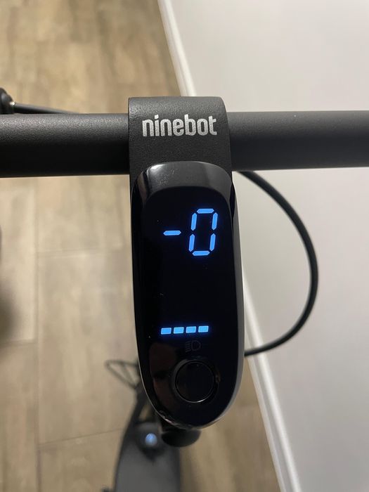 Trotineta electrica Ninebot Segway F2