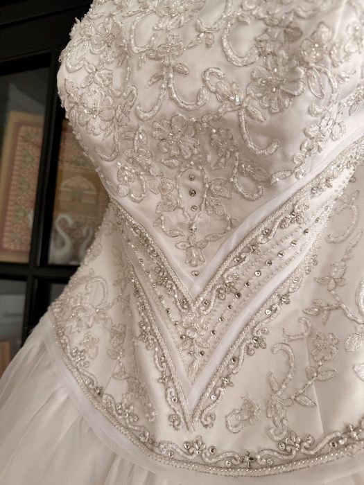 Свадебное платье