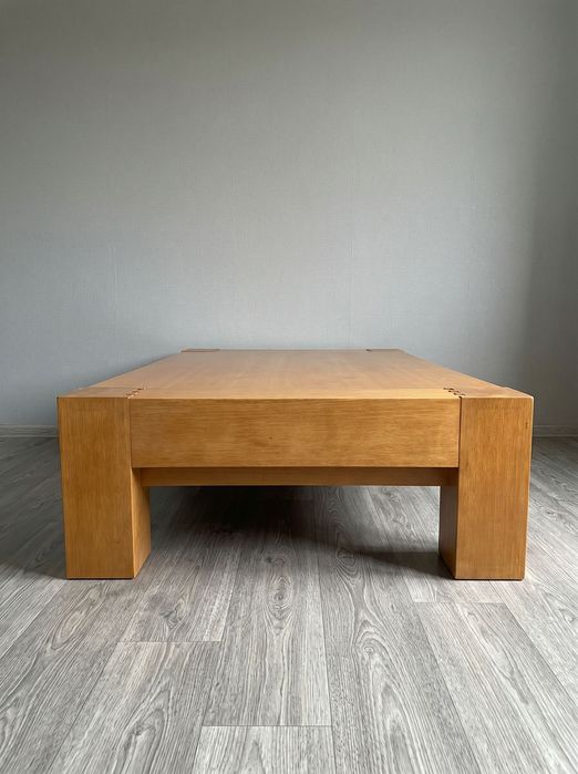 Продам итальянский стол