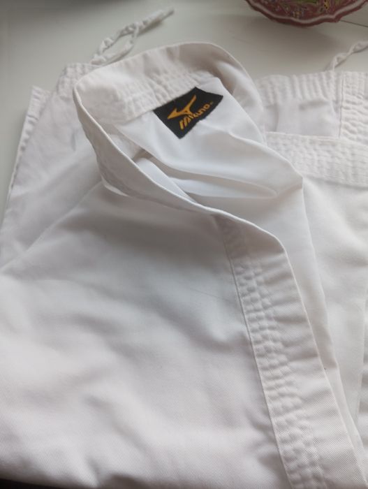 Продам снаряжение на карате, тэквандо