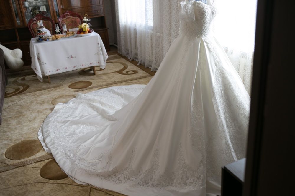 платье свадебное
