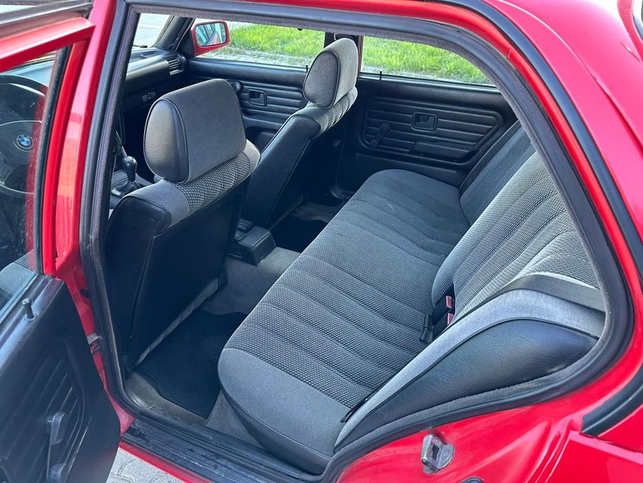 BMW E30 316 ursulet