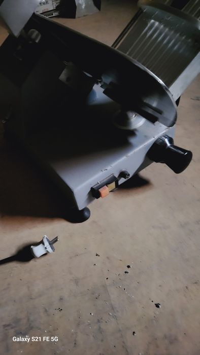 Ломтирезка б/у .