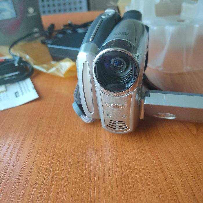 Canon Camcoder dc201