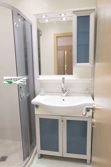 Дава се под наем Тристаен апартамент в Пловдив, Мараша - 118 кв.м за 722.67 € - Снимка #11