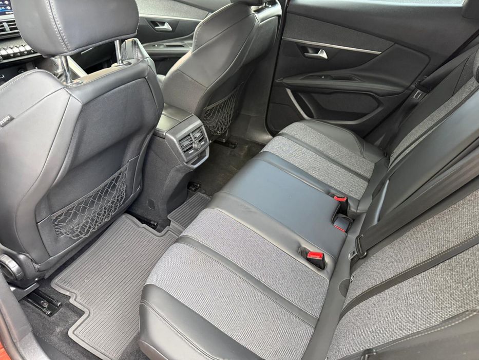 Peugeot 3008 1.6 Diesel Piele Navigatie Jante LED OFERTA Doar 8.499€