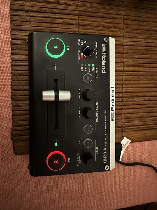 Roland V-02HD Switcher Video Full HD 2 Canale Multiformat HDMI