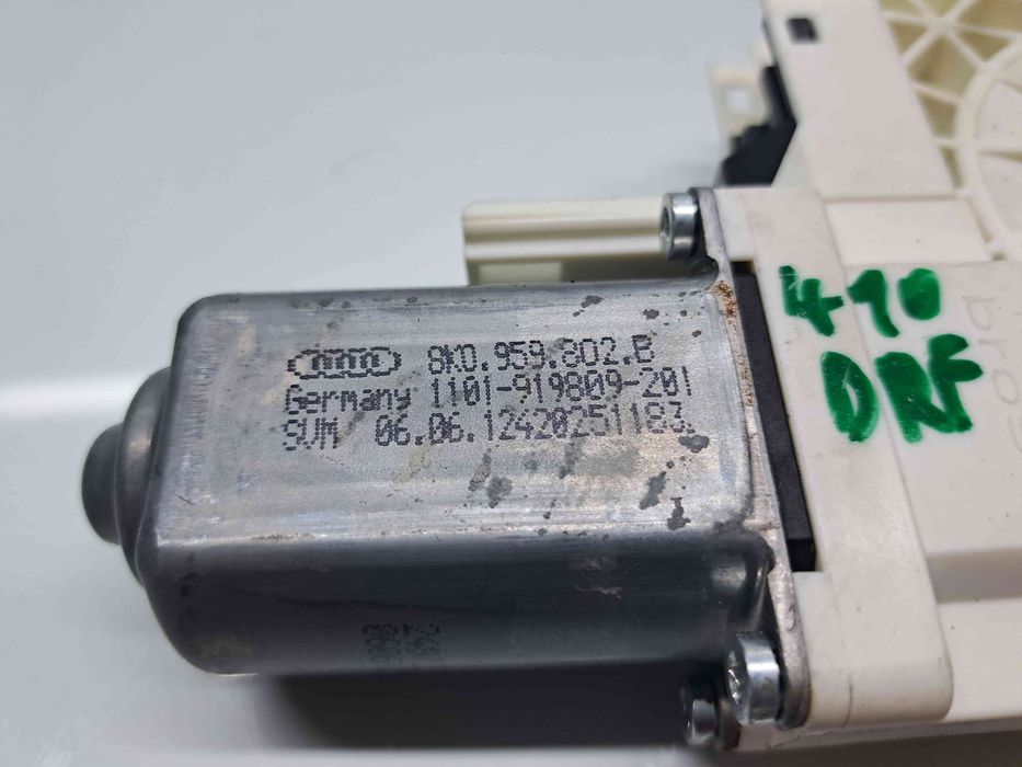 Motoras geam dreapta fata Audi Q3 (8UB) [Fabr 2011-2018] 8K0959802B