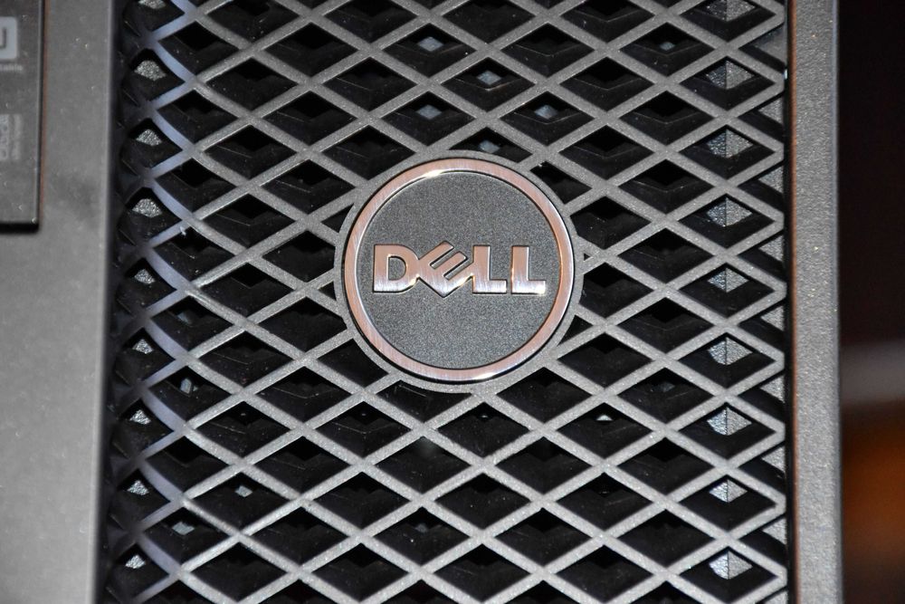 Intel Xeon E5-2667 V3, 3,20 GHz, 8 nuclee