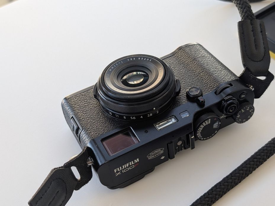 0Aparat foto Fujifilm X100F