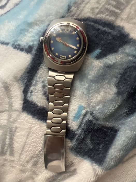 Ceas Vostok Amphibian „Butoiaș” (Barrel Case)- ceas mecanic rusesc de epocă Vostok Komandirskie