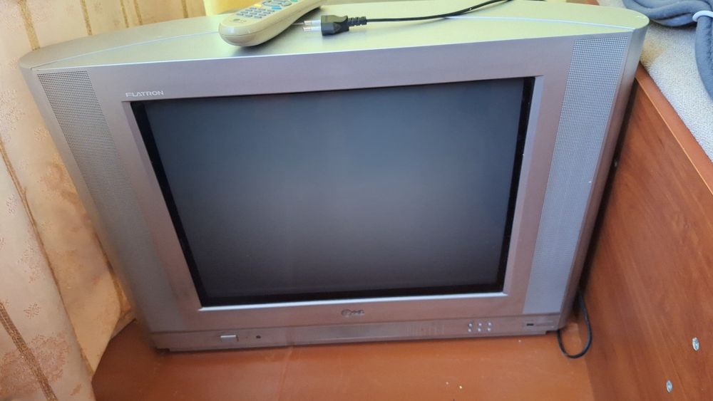 Телевизор цветной LG