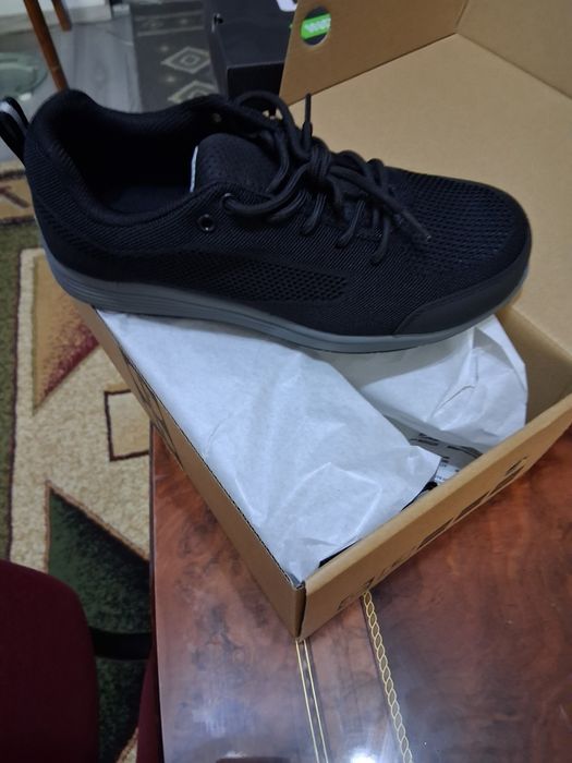 Papuci cu bot metalic