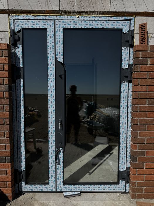 Алюминиевые двери перегородки тамбур цветочные камеры пластиковые