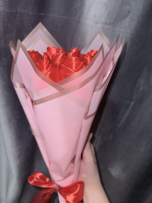 Букет из антласной ленты