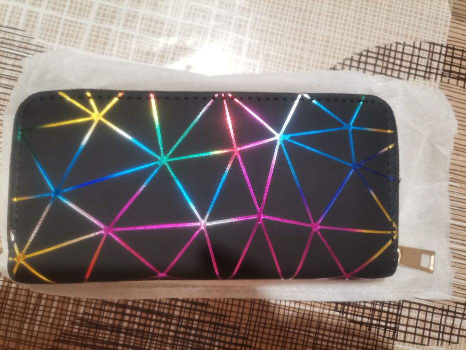 Дамски портмонета