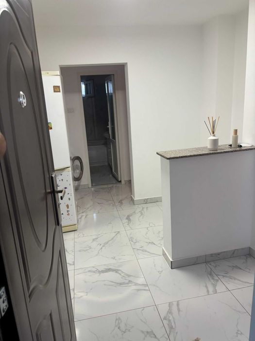 Ofer spre inchiriere apartament decomandat in Radauti