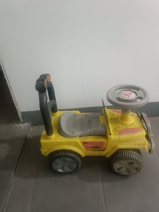 трактор для малышей