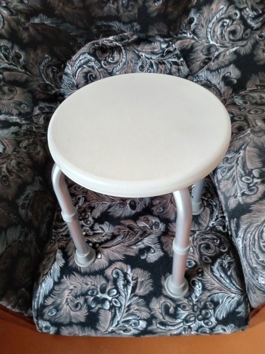 Табурет ТИТАН Plus, 40x32x32 см, белый