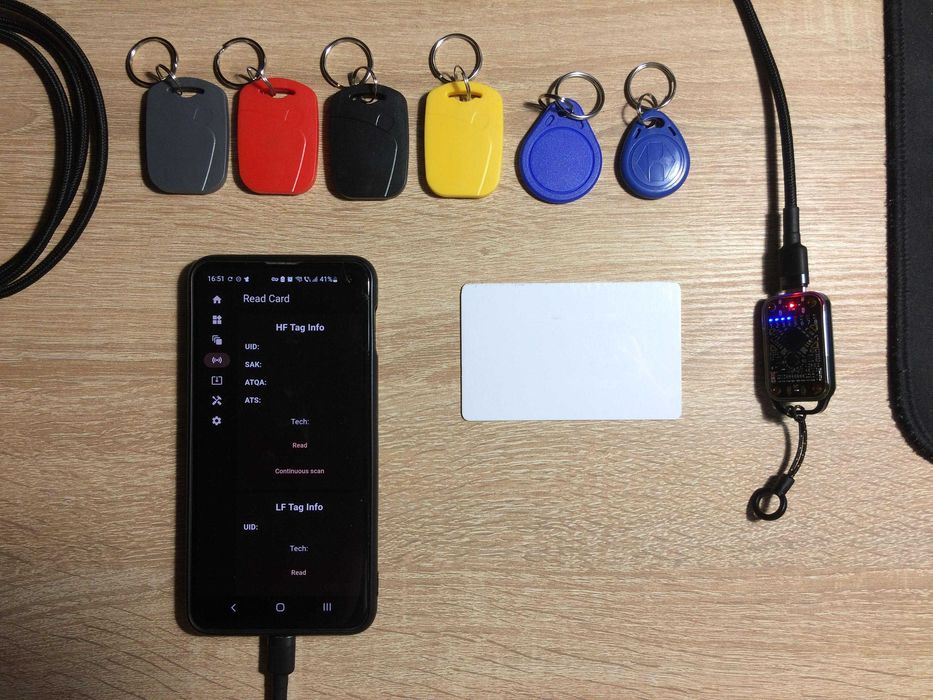 Serviciu copiere chei NFC și RFID