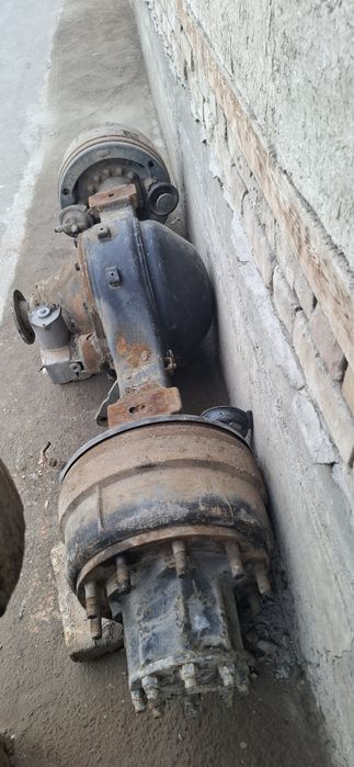 Man isuzu zil kamaz shakman howa zadni most sotiladi.