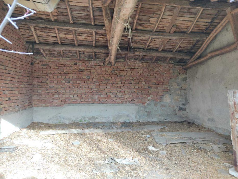 Къща с голям двор в Гешаново