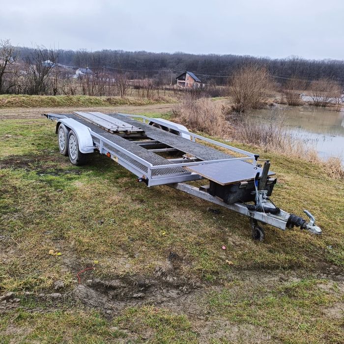 Vând platforma an 2023