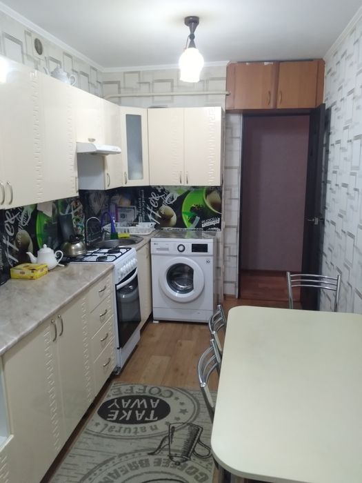 Продаю 4-комн квартиру