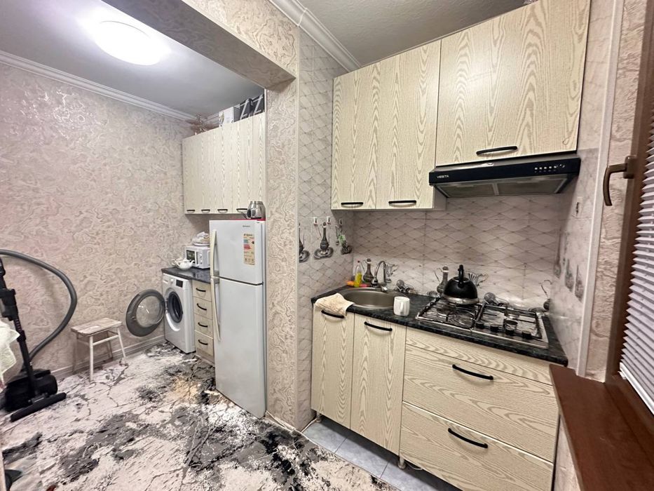 Yunusobod 13 kvartalda uy sotiladi 3 xonali