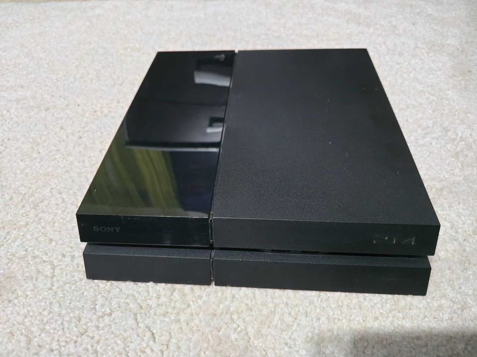PS4 + maneta + jocuri
