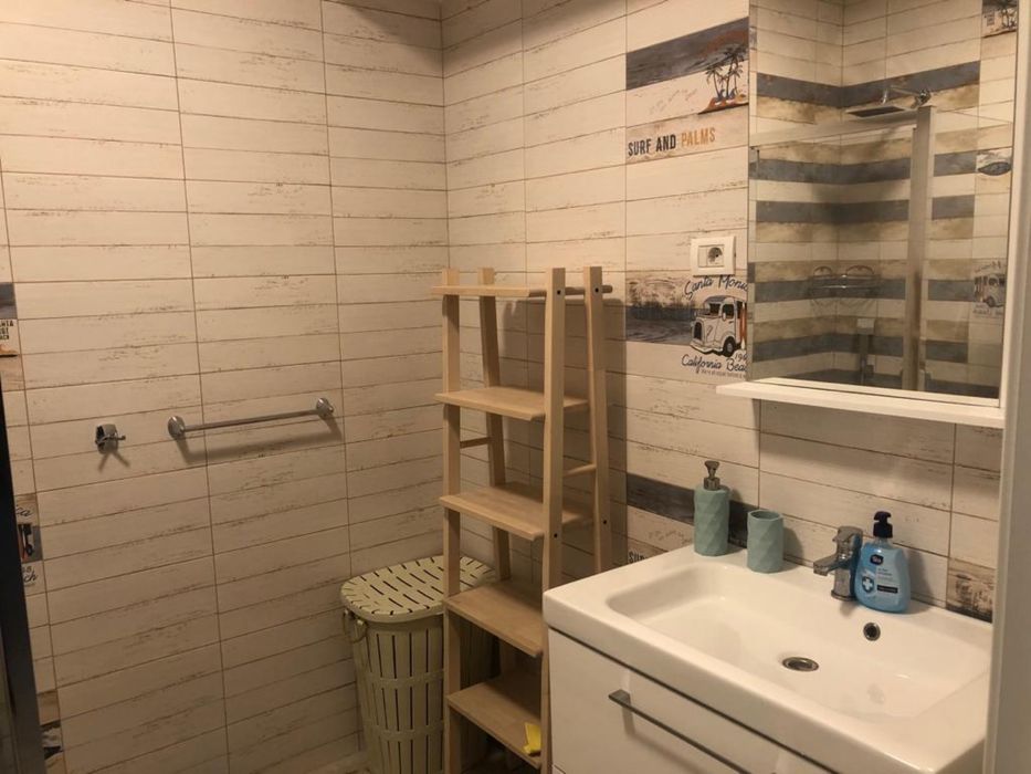 Vand apartamentprimul rand la mare