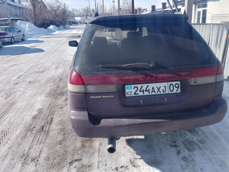 Субару Легаси ...