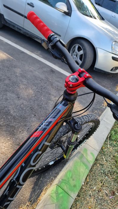 Vând bicicletă Ghost Special Edition 26R.