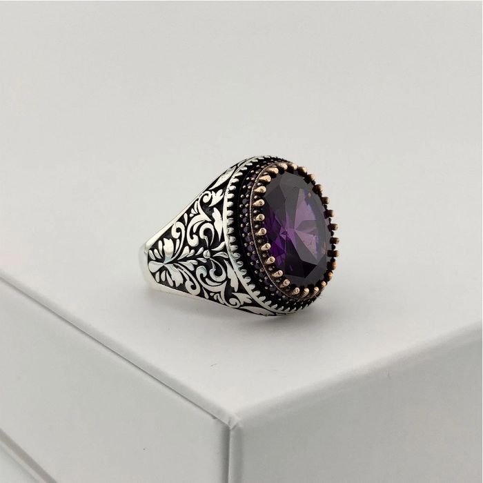 Отличный перстень серебро с золотом.