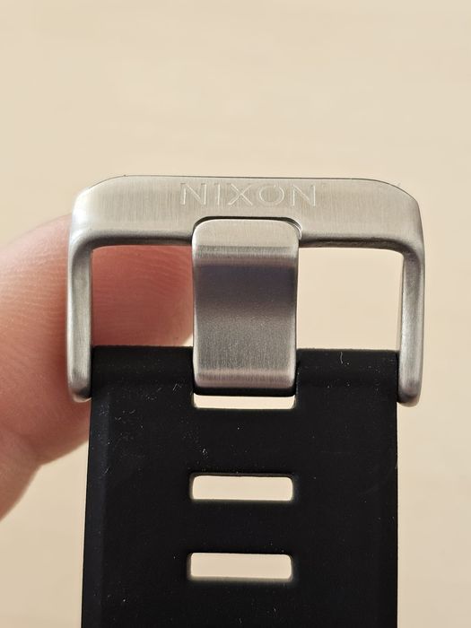 Vând Ceas Nixon nou