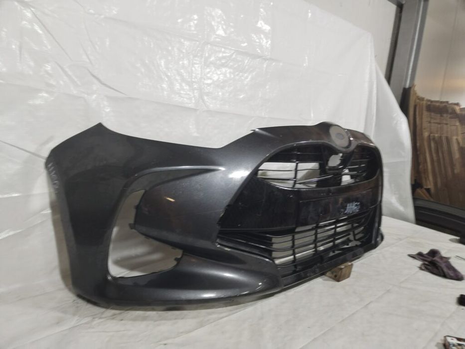 Bara fata Toyota Yaris IV, 2020, 2021, 2022, 2023, 2024, 2025.
