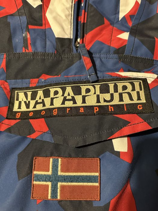 Оригинално Napapijri зимно яке М размер