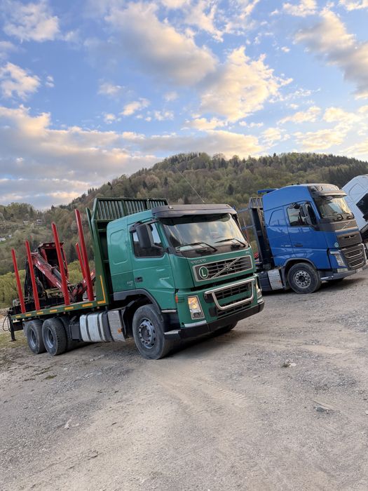 Camion forestier/transport busteni Volvo FM 440 euro5 ( macara loglift 96s)