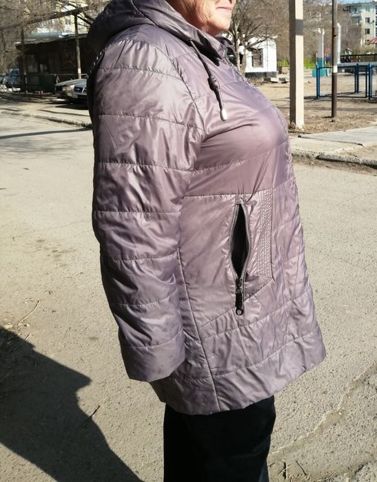 Куртка женская 56 размера