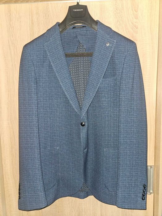 Елегантен костюм Teodor