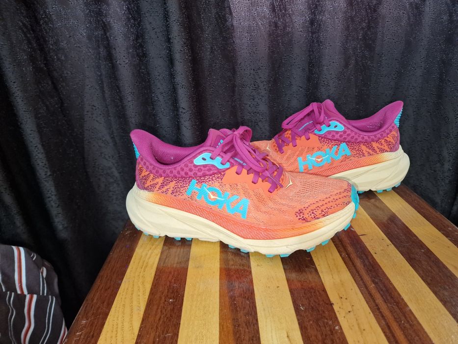 Adidasi HOKA Challenger ATR 7