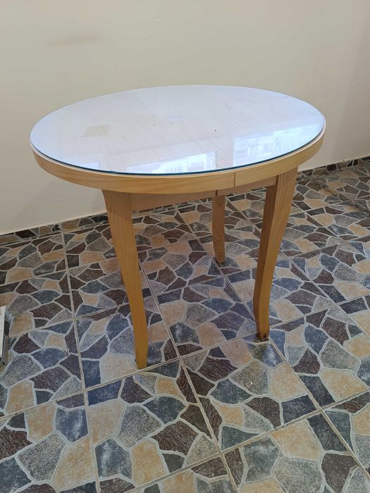 Маса разтегателна и столове