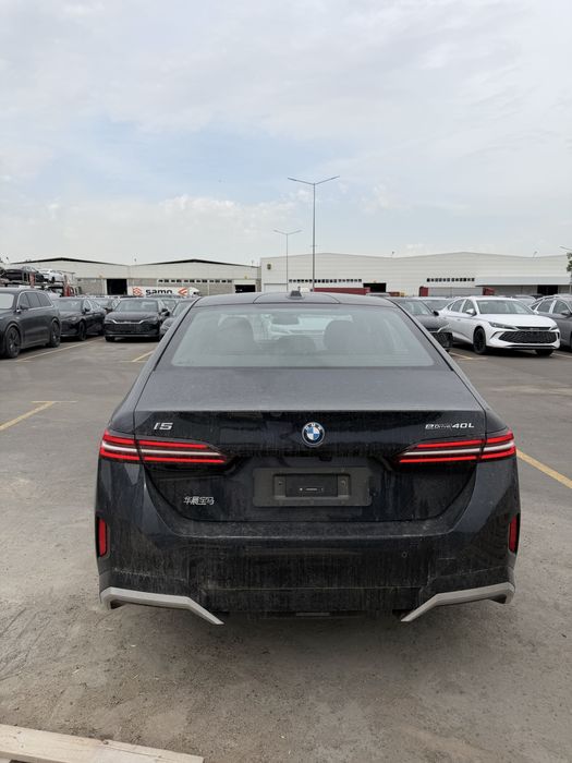 Bmw i5 40L Msport