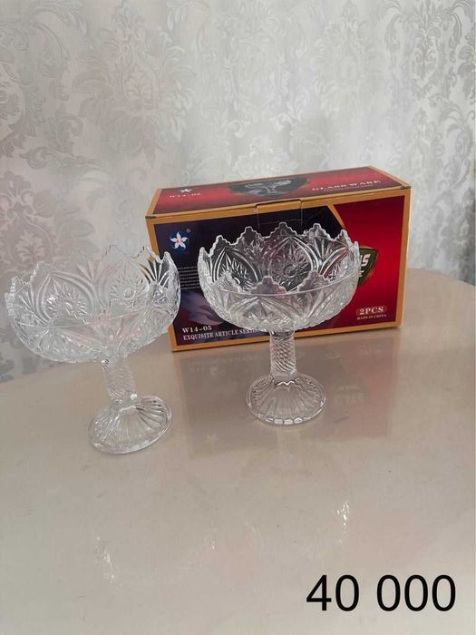 Для новогоднего подарка вазы ,конфетницы новые