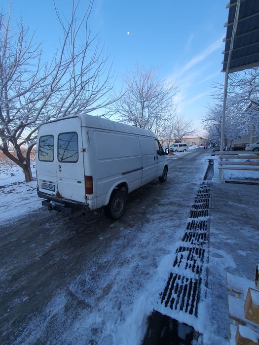 Ford transit 1995 yil